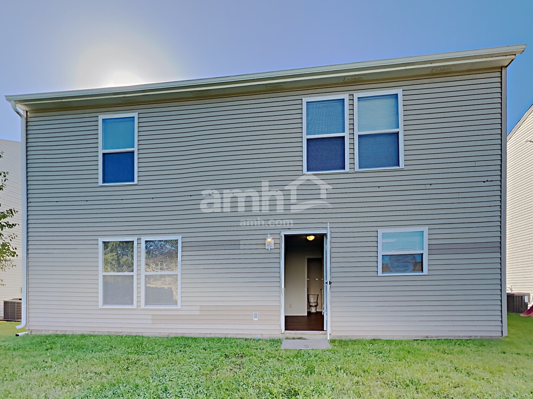 Building Photo - 6838 W Stansbury Blvd