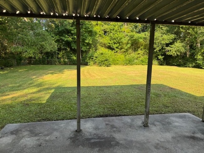 Building Photo - 715 Lee Dr