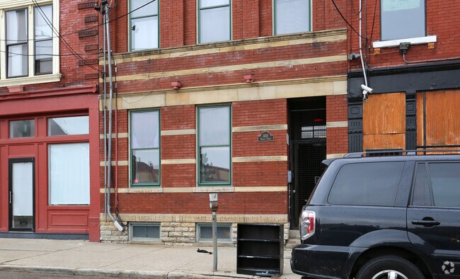 Building Photo - 1410 Walnut St