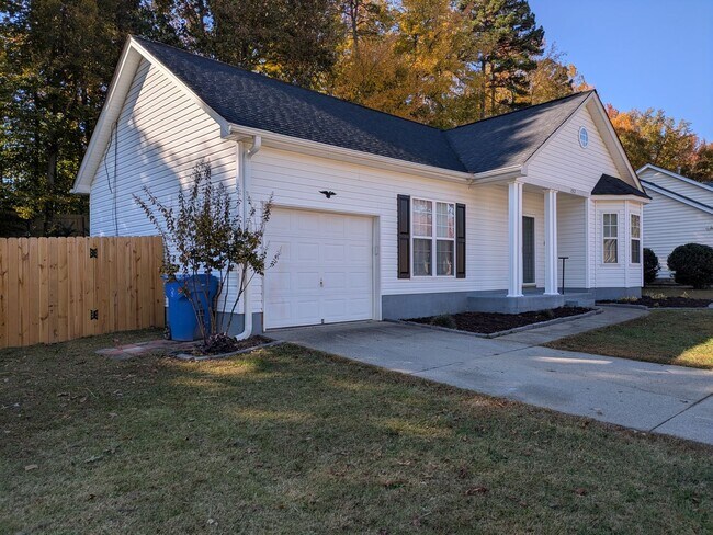 Building Photo - Move in Ready Ranch in Tall Oaks