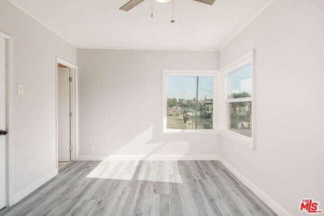 Building Photo - 8525 Cadillac Ave