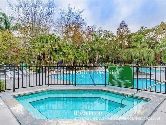 Building Photo - 8746 Key Biscayne Dr