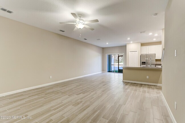 Building Photo - 2607 Sandy Dune Dr