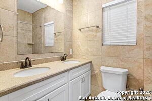 Building Photo - 236 E Dullnig Ct