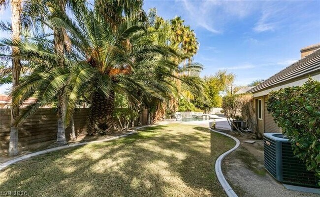 Building Photo - 7258 Loma Alta Cir