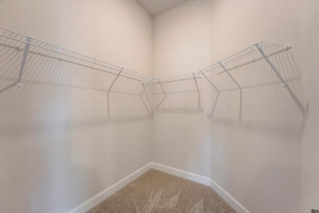 Building Photo - 5327 Vespera St