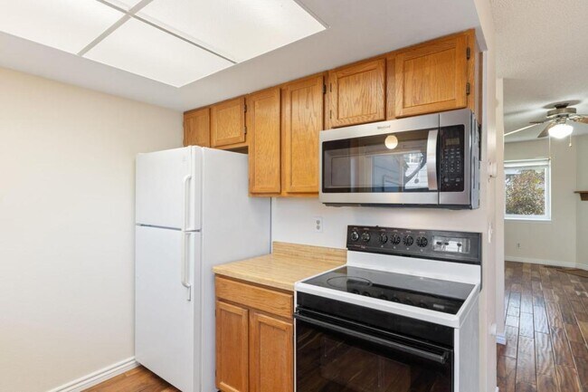 Building Photo - 1306 Soaring Eagle Dr