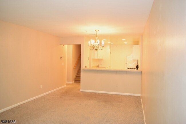 Building Photo - 177 Riveredge Dr