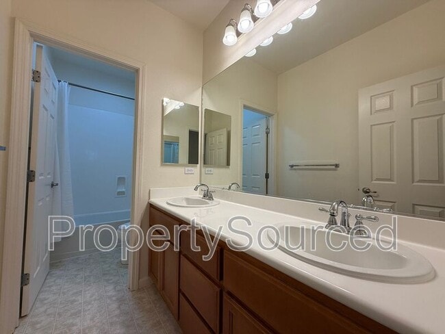 Building Photo - 2099 Frank Blondin Ln