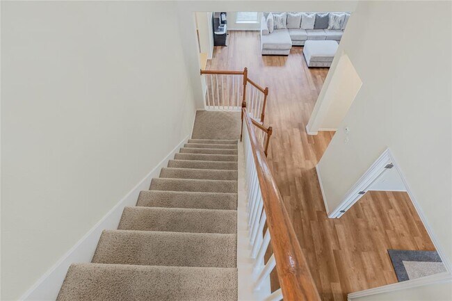 Building Photo - 1009 Rutherford Dr