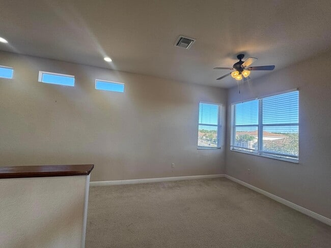 Building Photo - 3318 Burlington Pl SW