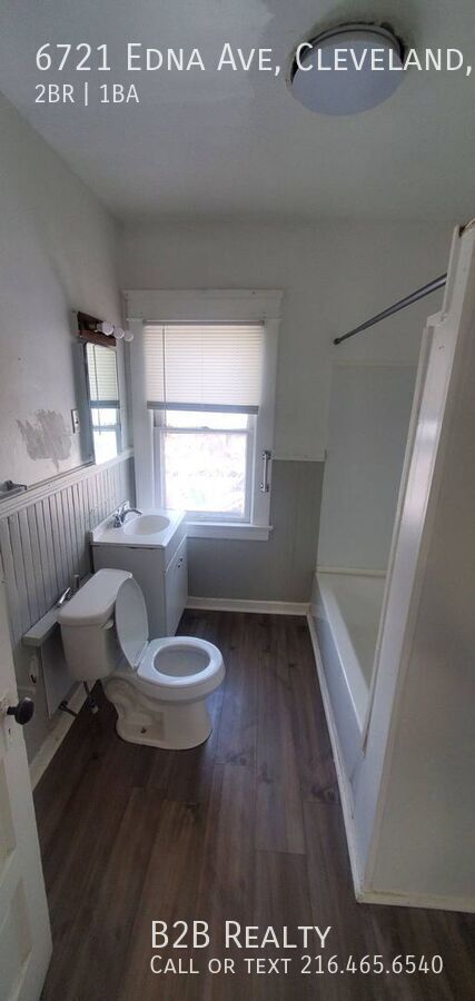 Building Photo - 6721 Edna Ave