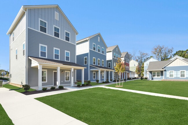 Building Photo - Hamlet Quail Crossing - Homes and Townhomes