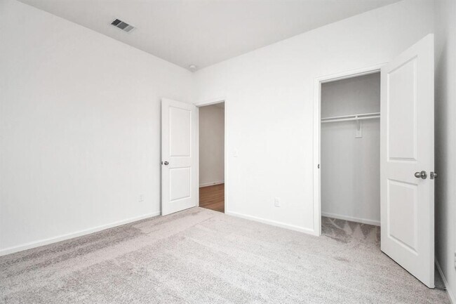 Building Photo - 5903 Grantgrala Dr