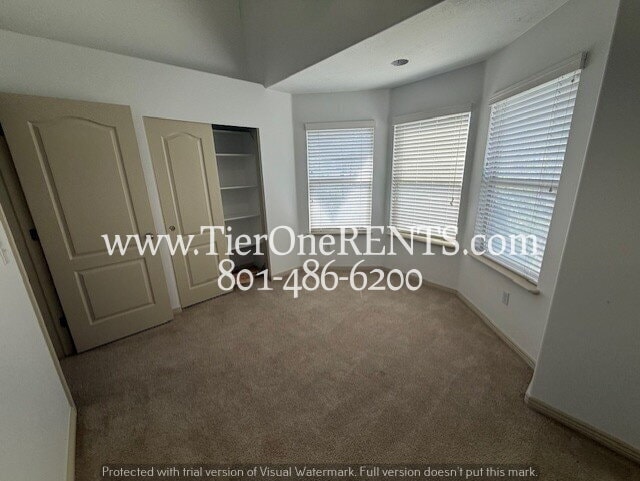 Building Photo - NO DEPOSIT option available for qualified renters!