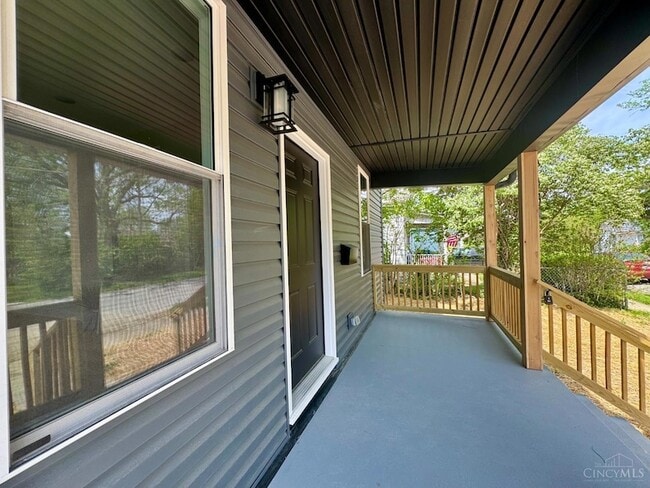 Building Photo - 4605 Thoburne St