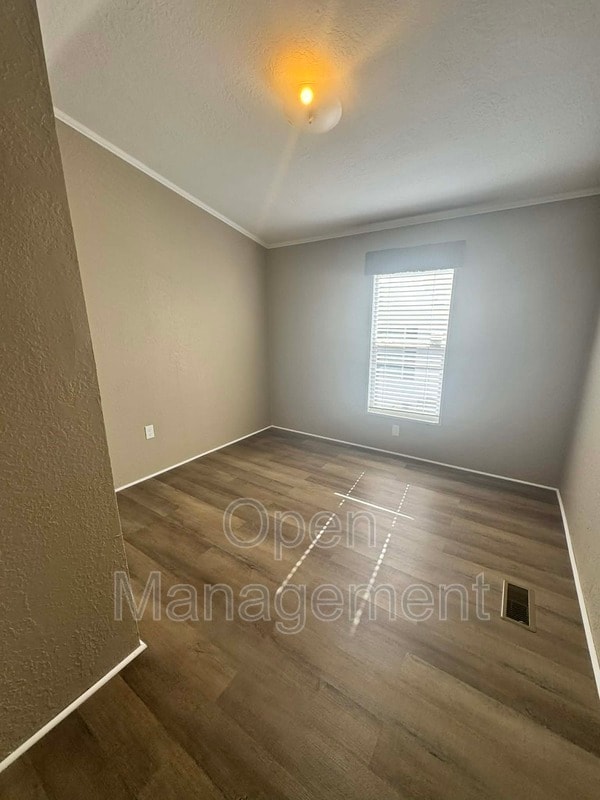 Building Photo - 8701 NE 107th Pl