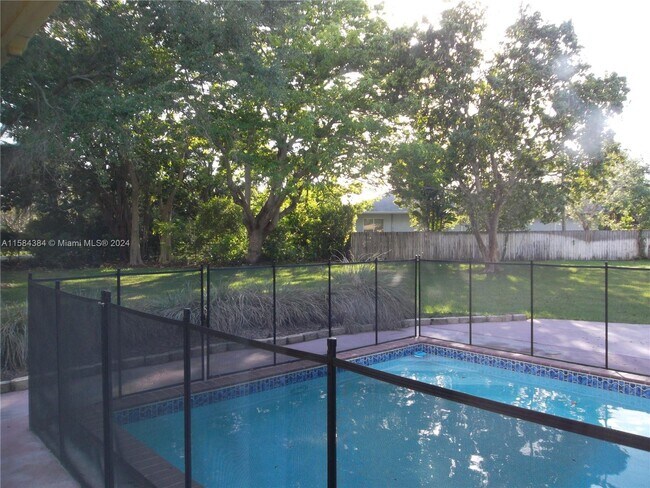 Building Photo - 7701 SW 118th St