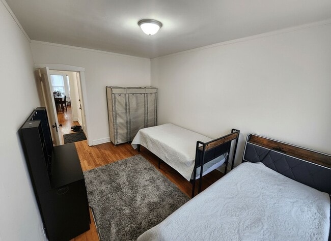 Building Photo - Spacious 2 Bed/1 Bath in North Park