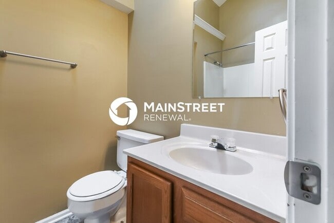 Building Photo - 3 Bedroom Pet-Friendly Home in Kansas City, MO with Main Street Renewal