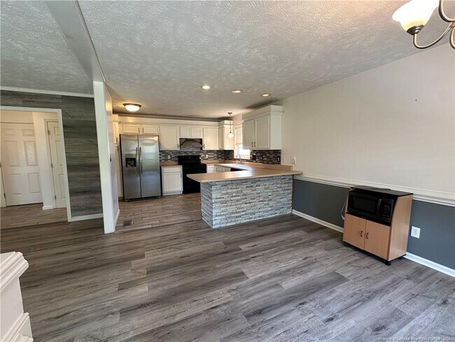 Building Photo - 1404 War Admiral Ct