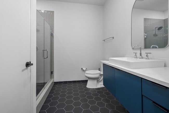 Building Photo - 500 Merritt Ave