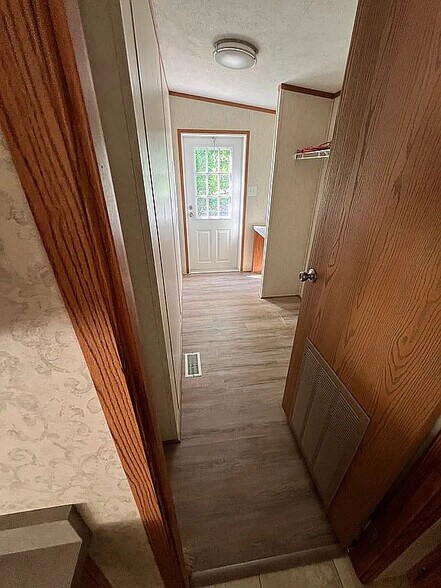 Building Photo - 505 Beaumont Dr