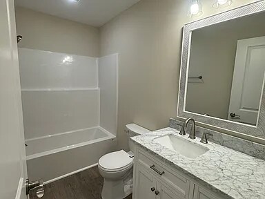 Building Photo - 8828 Hillside Way