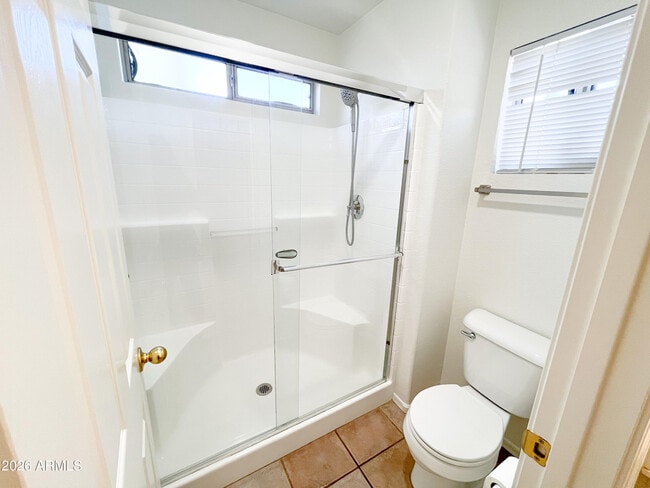 Building Photo - 1282 W Macaw Dr