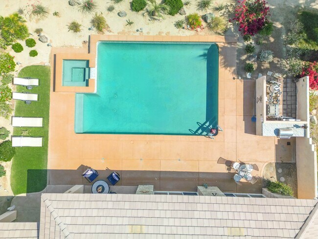 Building Photo - 81620 Tiburon Dr