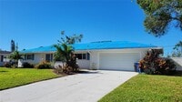 Building Photo - 3236 S Lockwood Ridge Rd