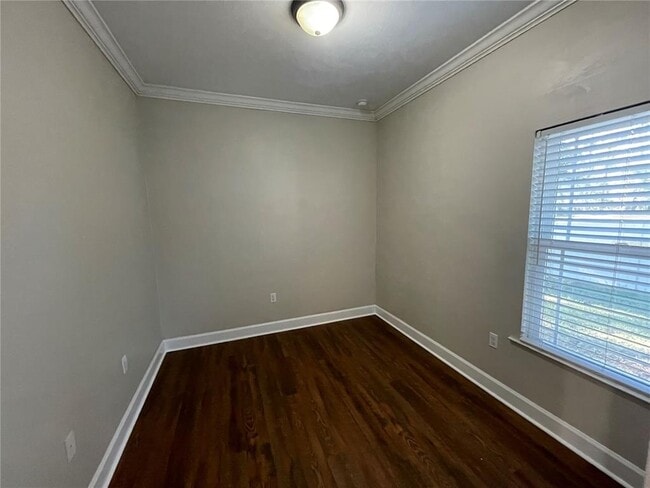 Building Photo - 1604 SW 66th Dr