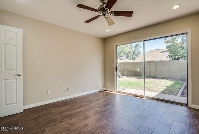 Building Photo - 12801 S 50th Way