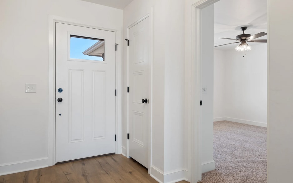 Building Photo - 409 Haven St