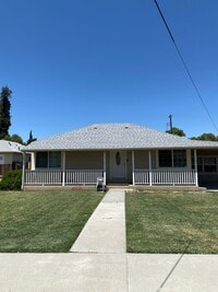 Building Photo - COMING SOON!! DESIREABLE LOS BANOS SOUTH S...