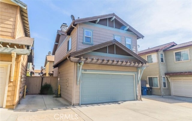 Building Photo - 322 W Cypress Ave