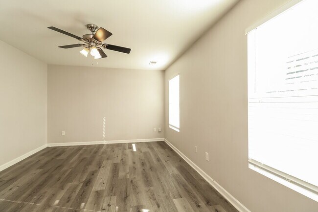 Building Photo - 7211 Waldon Park Lane