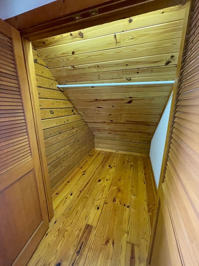 Building Photo - 504 Stuart Williams Rd