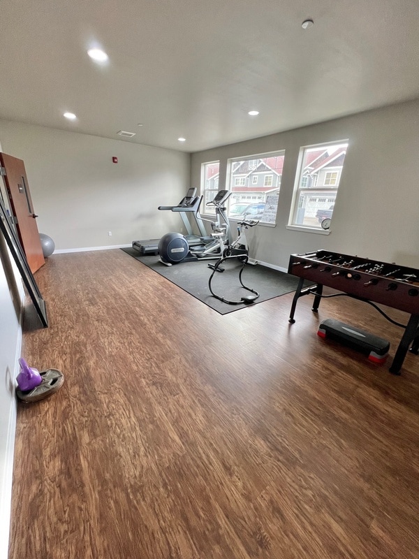 Building Photo - 8872 Depot Rd