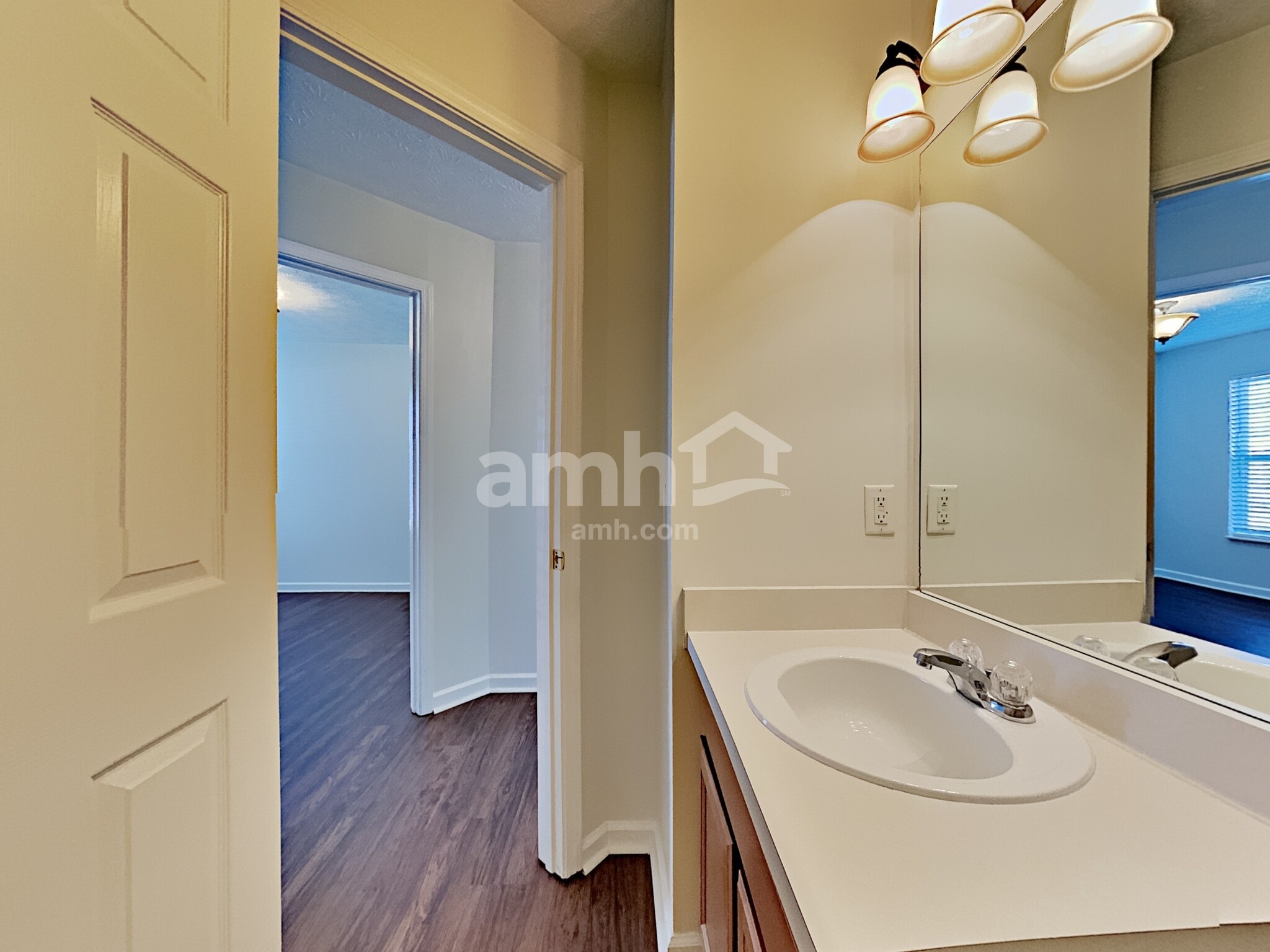 Building Photo - 2207 Erin Ln