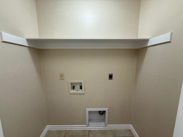 Building Photo - 2720 Camelot Dr