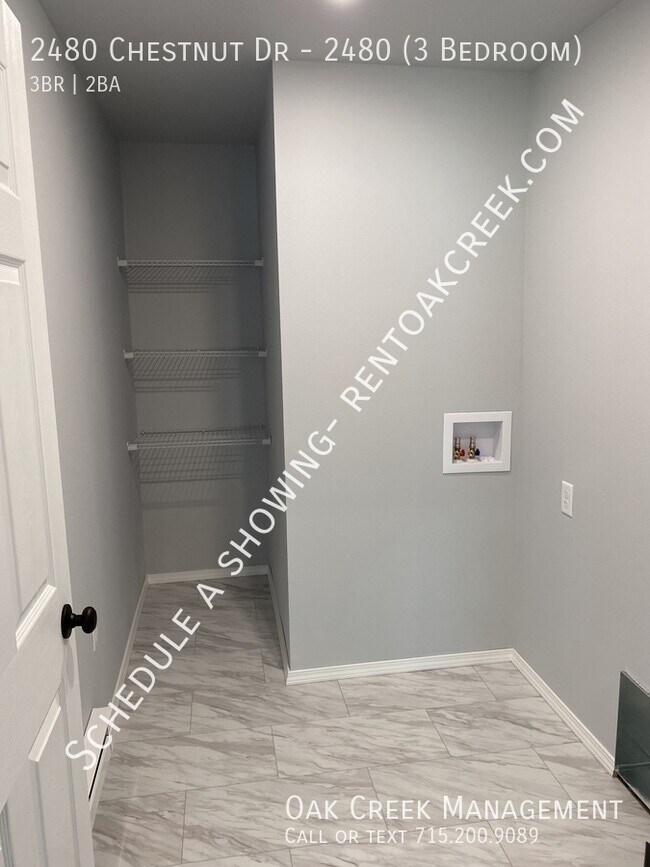 Building Photo - 2480 Chestnut Dr