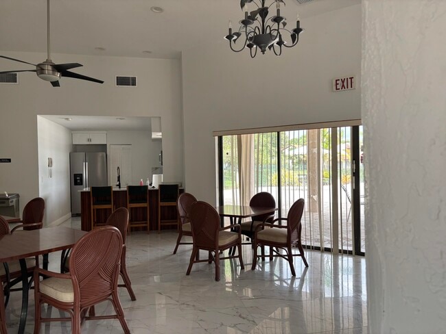 Building Photo - 9121 W Sunrise Blvd