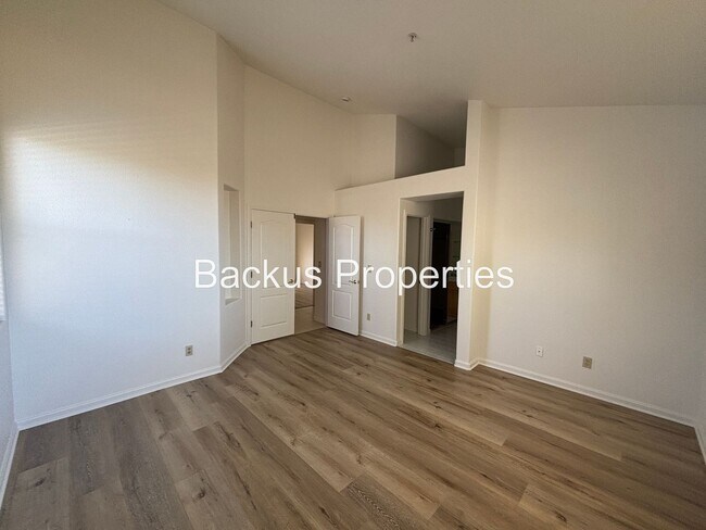 Building Photo - Wonderful corner three bedroom home at Las Palmas II