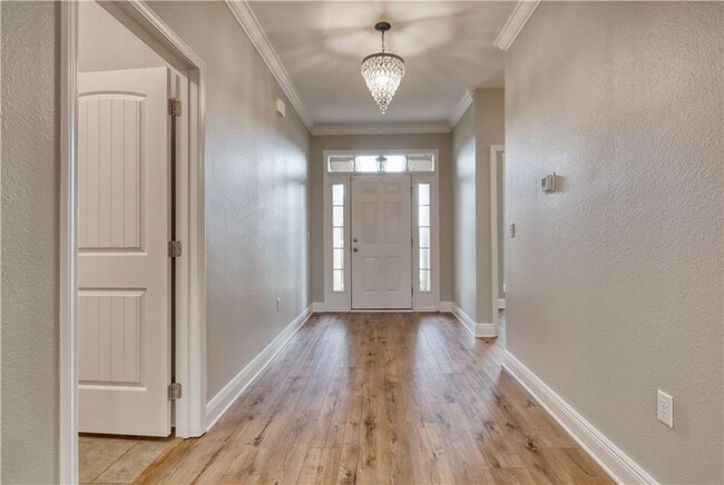 Building Photo - 657 Parish Lakes Dr
