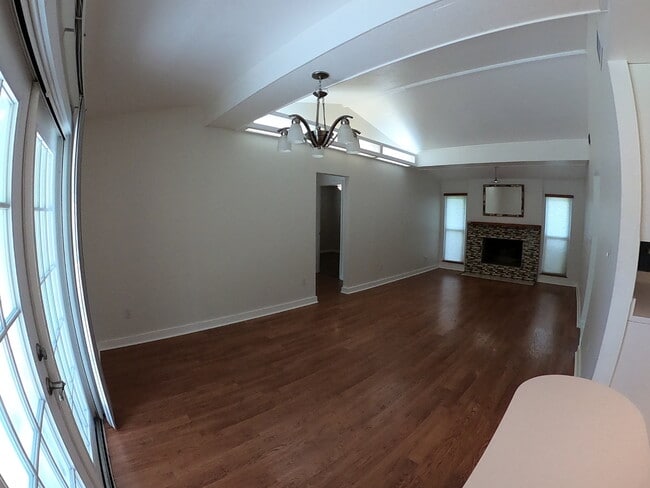 Building Photo - 8108 SW 56th Ave