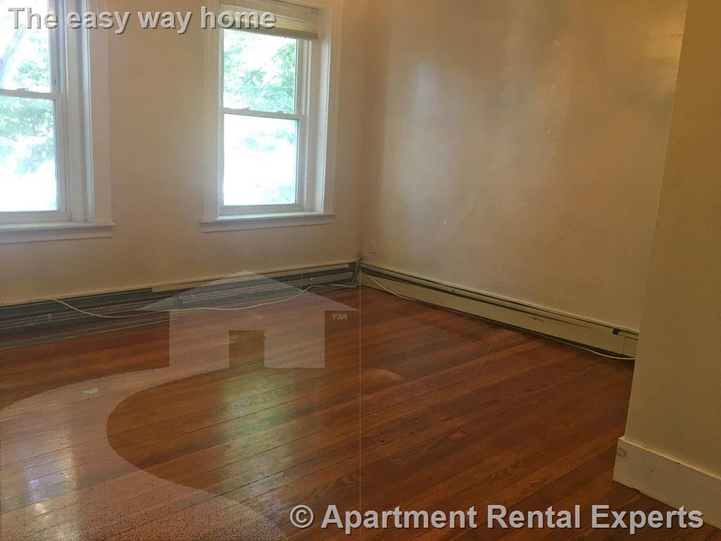 Building Photo - 9 Fulkerson St