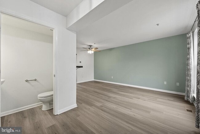 Building Photo - 703 Horse Chestnut Ct