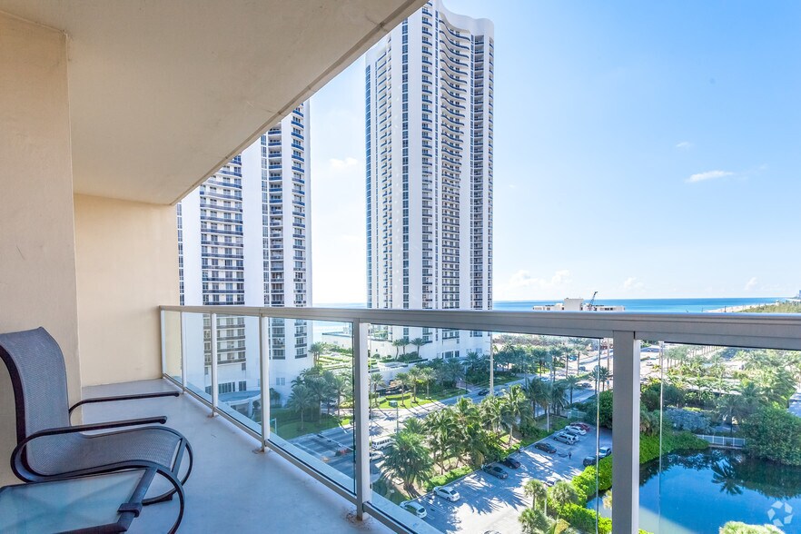 Marina del Mar Apartments 100 Kings Point Dr Sunny Isles Beach FL