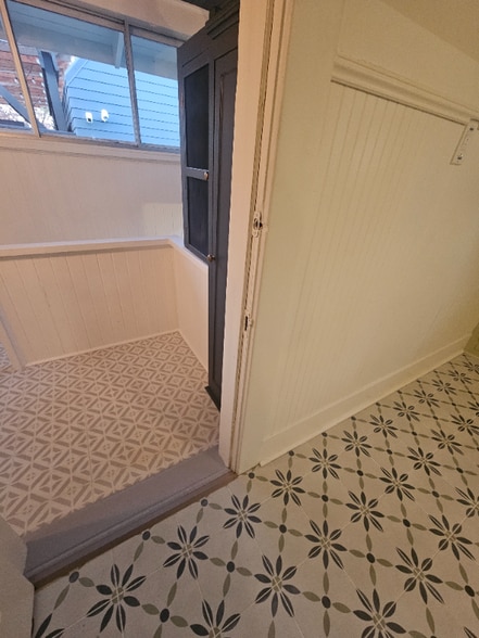 Building Photo - 3265 NE Alberta St